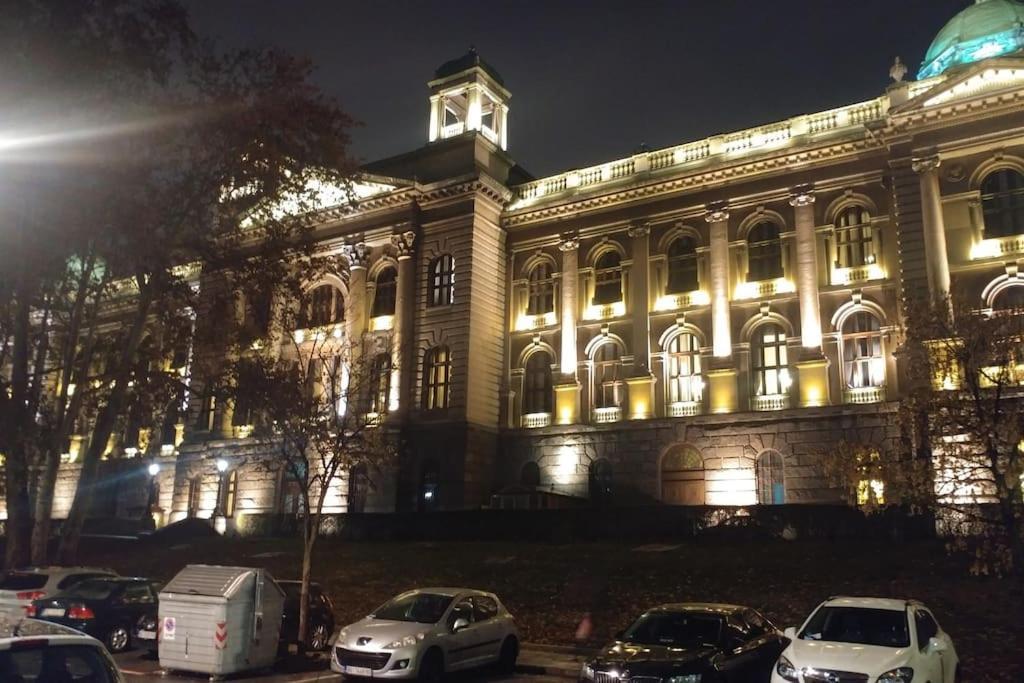 Central And Comfy 2Bdr Apartment Near Parliament Belgrad Exterior foto